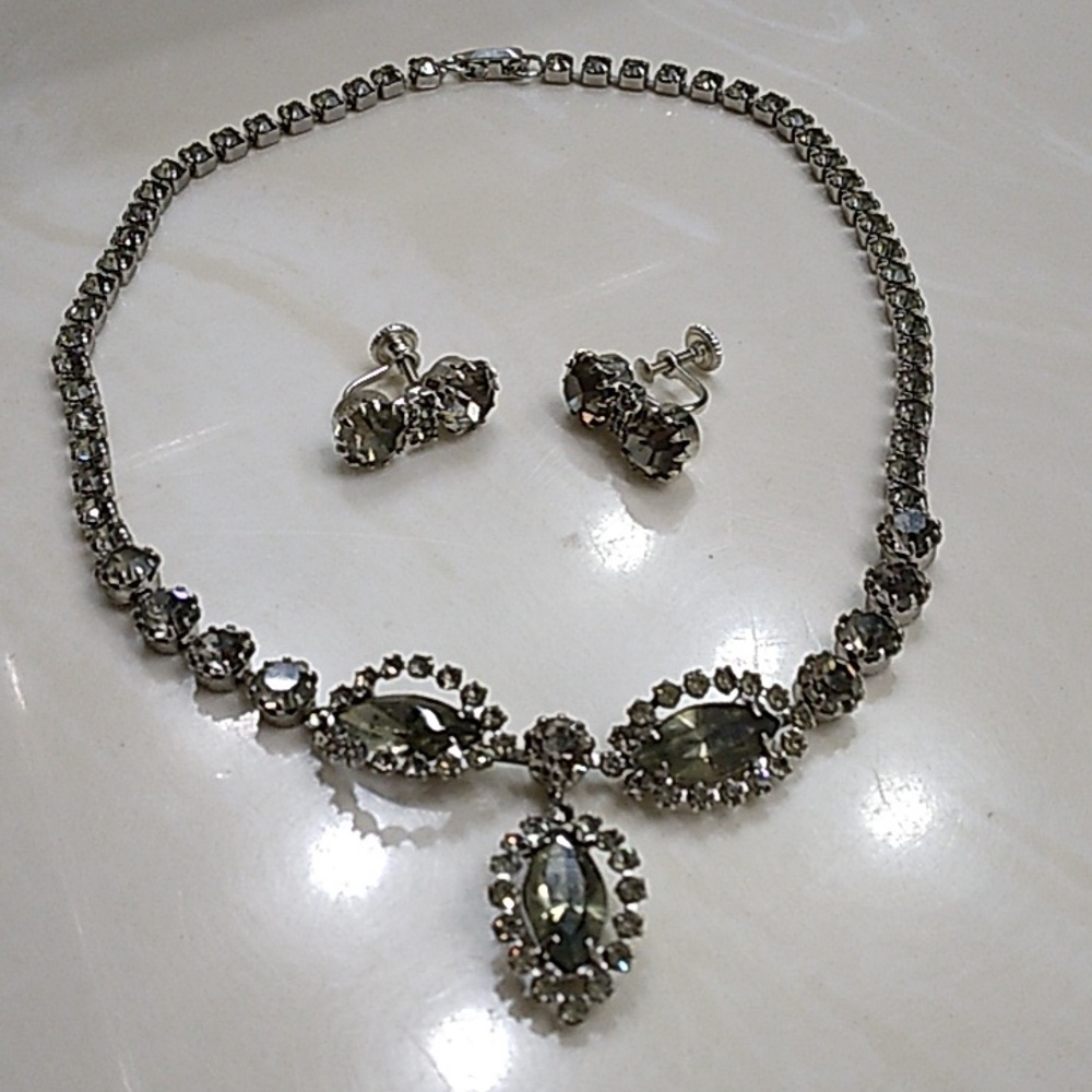 Weiss Vintage Silver Smokey Gray Crystal Choker Necklace and Earring Set